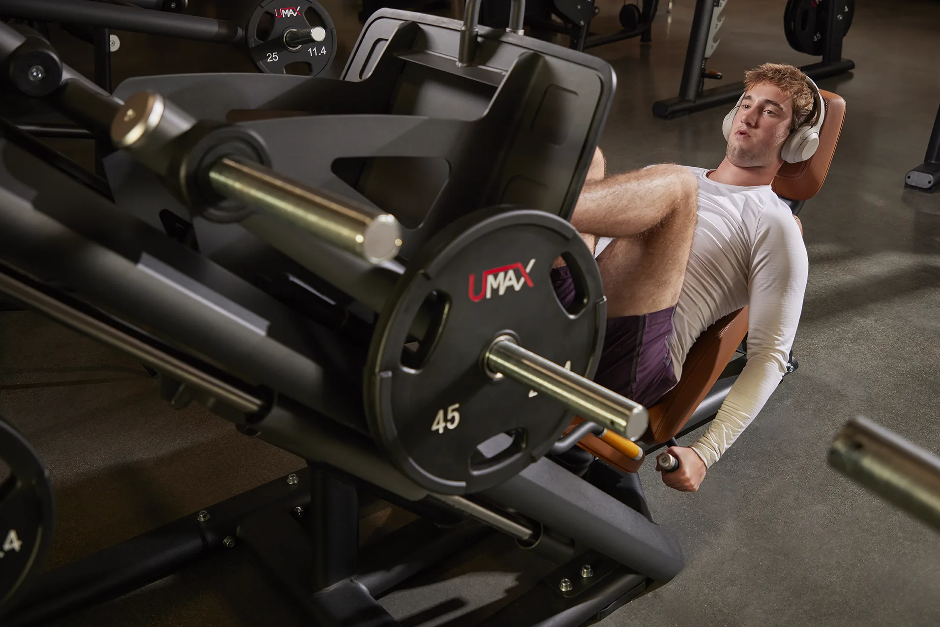 DPL Strength Closeup, Hack Squat Leg Press, Workout